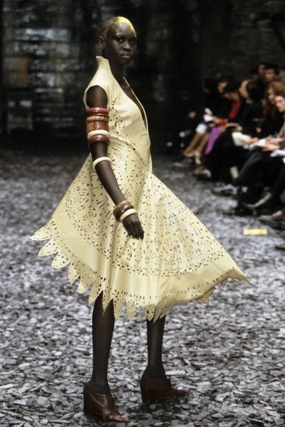 Look 9